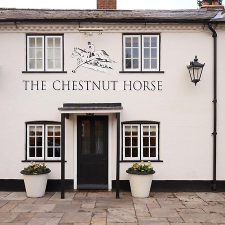 Hotel The Chestnut Horse Winchester Exteriér fotografie